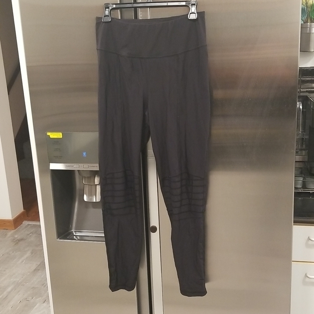 💕C&C CALIFORNIA💕 Mesh Panel Black Leggings L Large